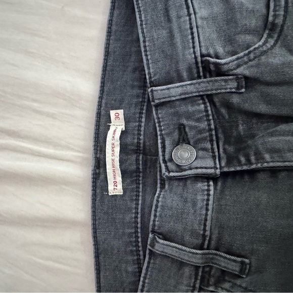 Levi’s 720 High Rise Super Skinny Gray Jeans Size 30 - Picture 8 of 13